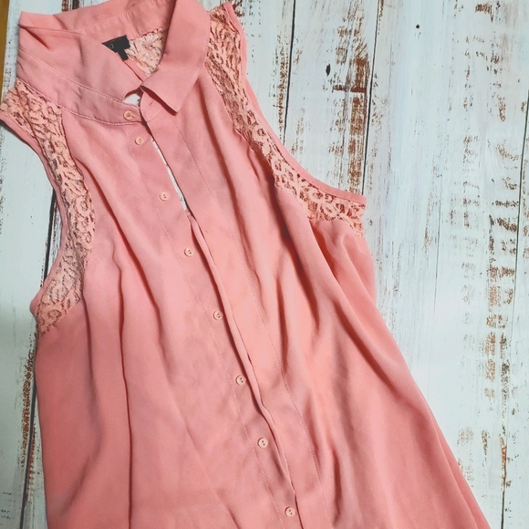 Top - Picture 1 of 4